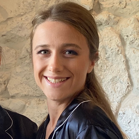 Meet your Posher, Maddy - Picture 2 of 4